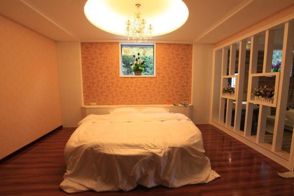 Yangshuo Hua Xiang Man Ting West Street Hotel Luaran gambar