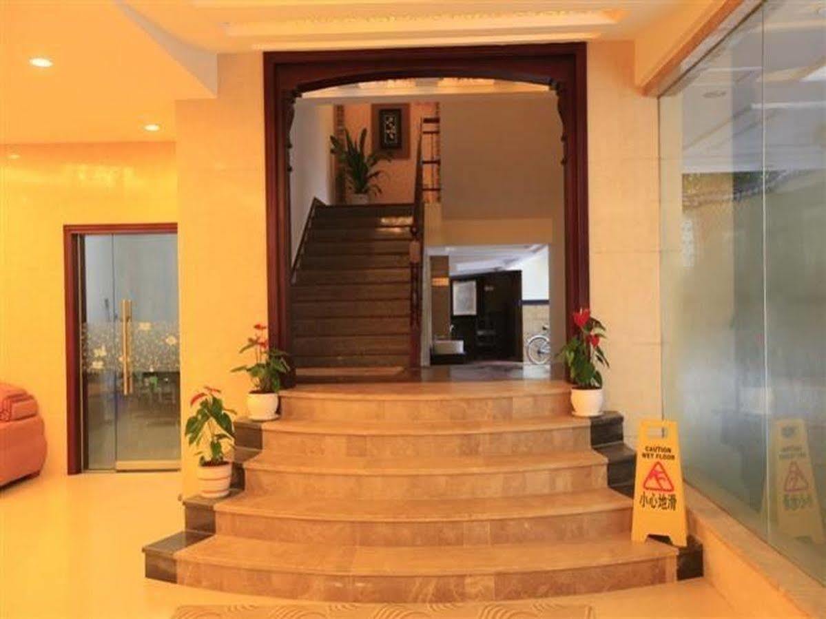 Yangshuo Hua Xiang Man Ting West Street Hotel Luaran gambar